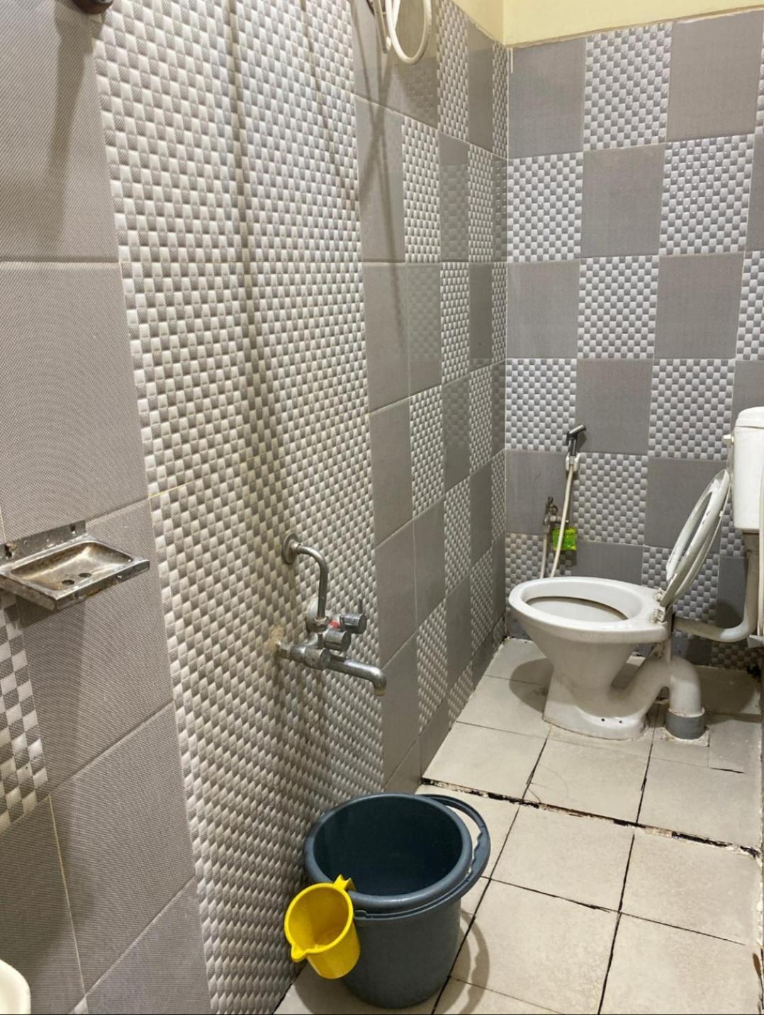 Hk Residency Hotel Mysore Bagian luar foto