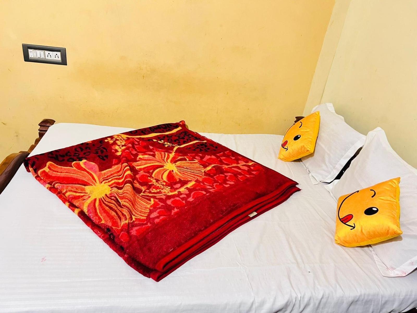 Hk Residency Hotel Mysore Bagian luar foto